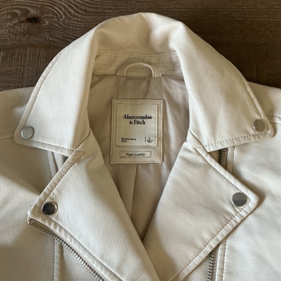 Abercrombie & Fitch Women's Vegan Leather Biker Jacket Size Large - Picture 2 of 11